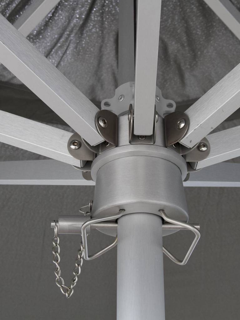 Resort-3.5-Centre-Pole-Umbrella-Housing-and-pin