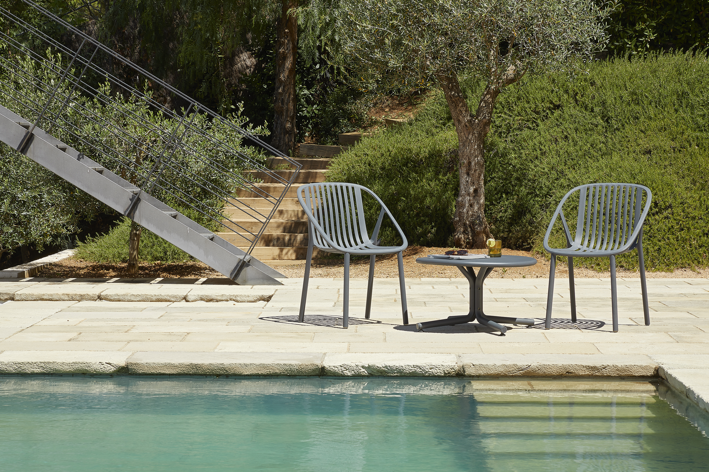 Choosing Outdoor Furniture to Suit Your Space