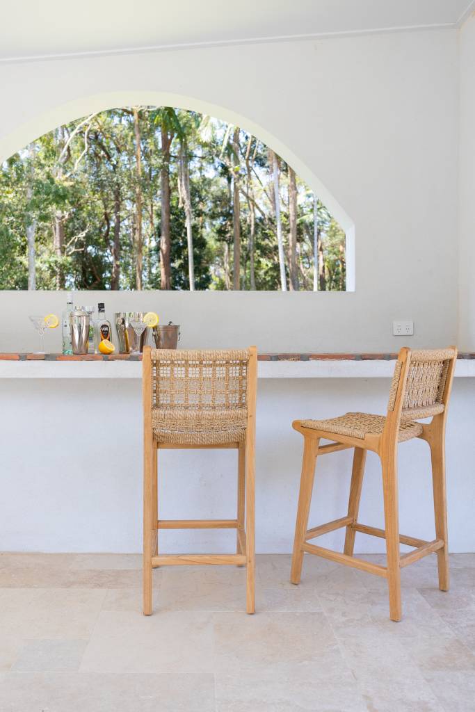 Snese Bar chairs1 Sense Bar Chair